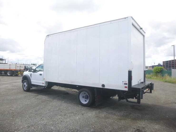 2022-ford-f450-xl-image-4