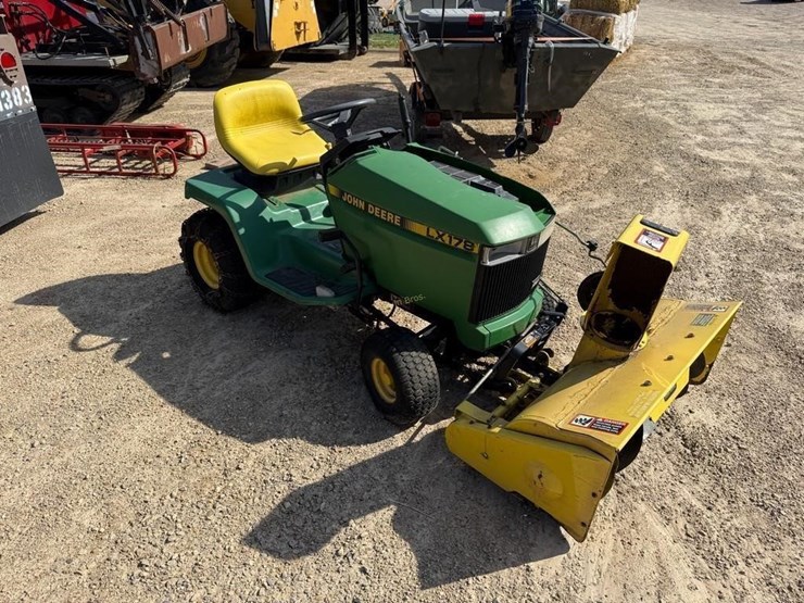 john-deere-lx178-image-3