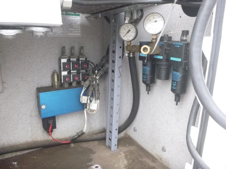 2008-ford-f550-image-14