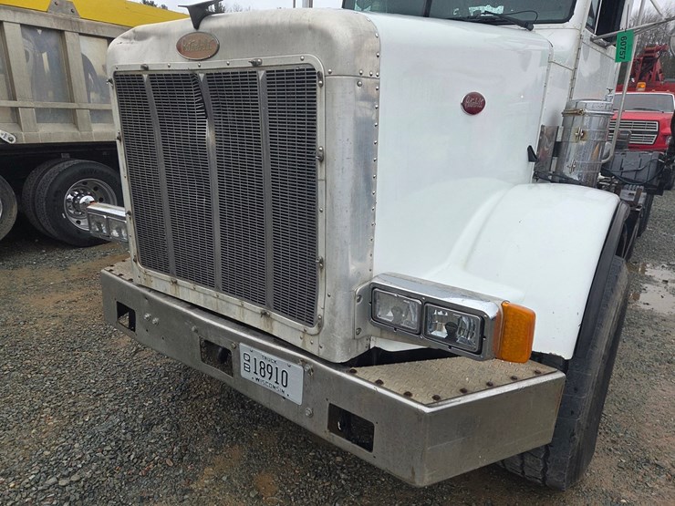 1995-peterbilt-357-image-10