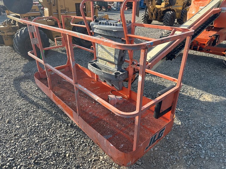 2007-jlg-400s-image-10