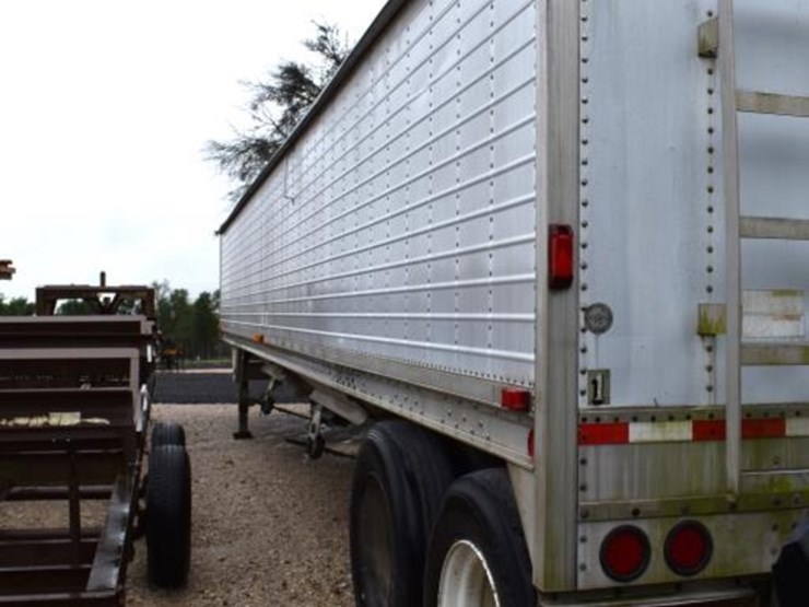 1996-wilson-grain-trailer-image-4