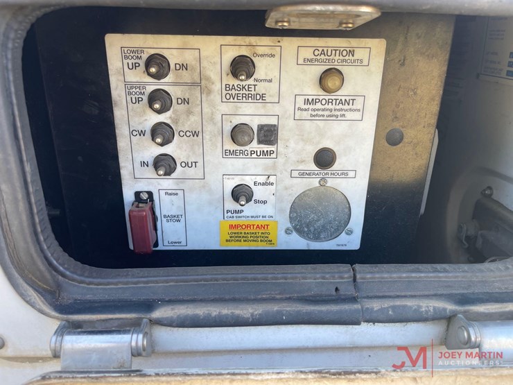 2001-chevrolet-3500hd-image-21