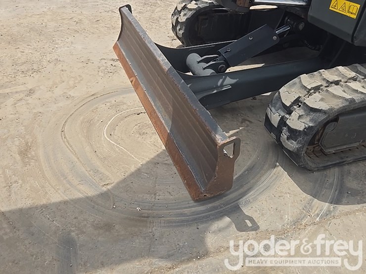 2021-bobcat-e35-image-22