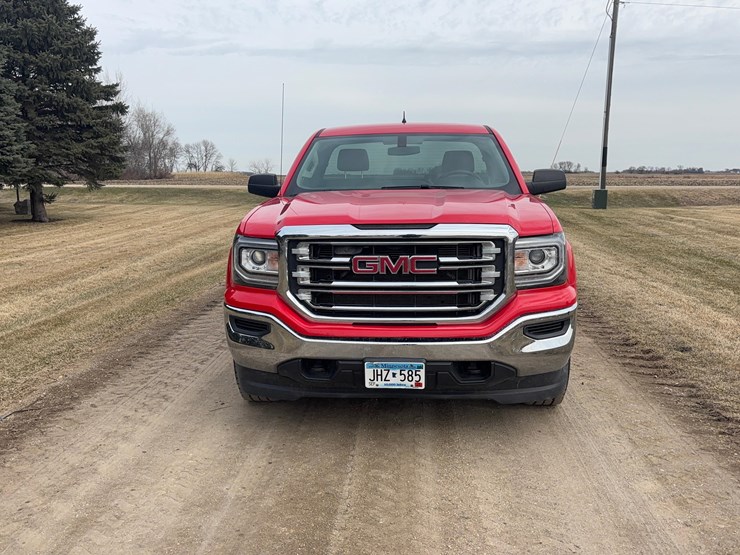 2016-gmc-sierra-1500-image-2