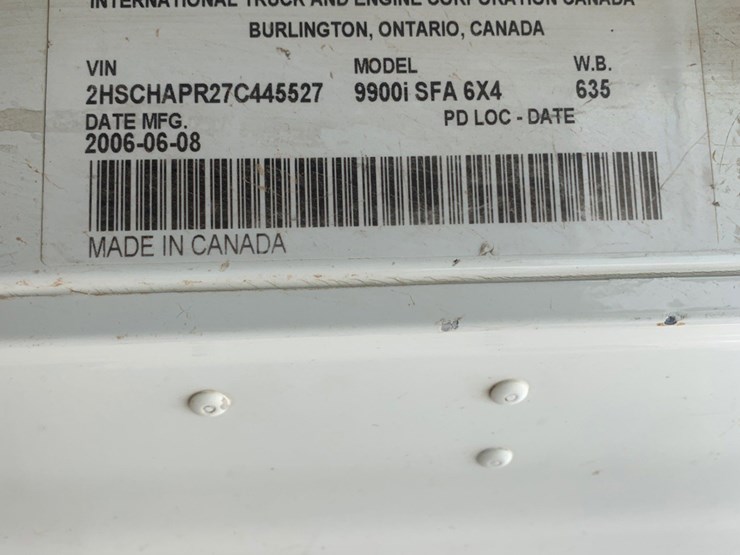 2007-international-9900i-image-16