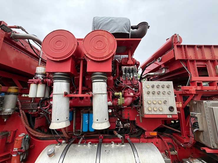 2013-mtu-12v4000-image-4