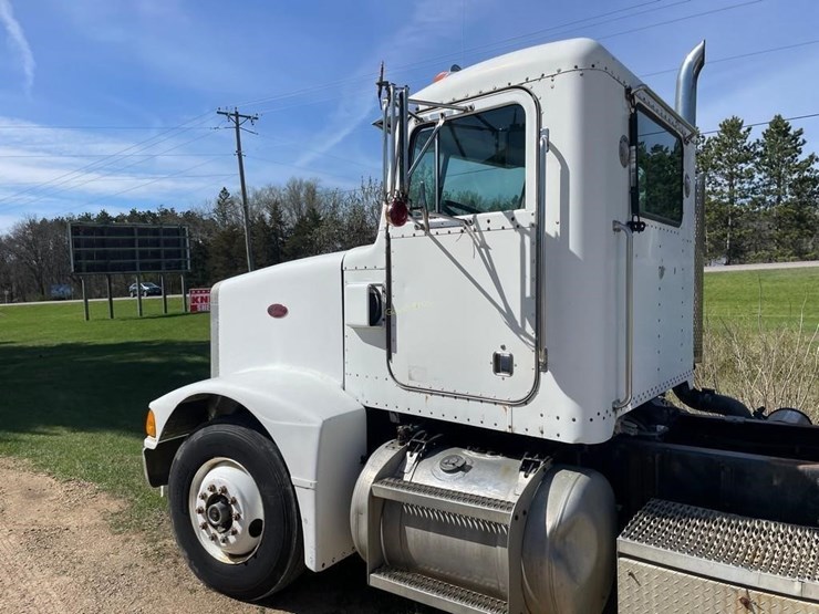 1989-peterbilt-375-image-4
