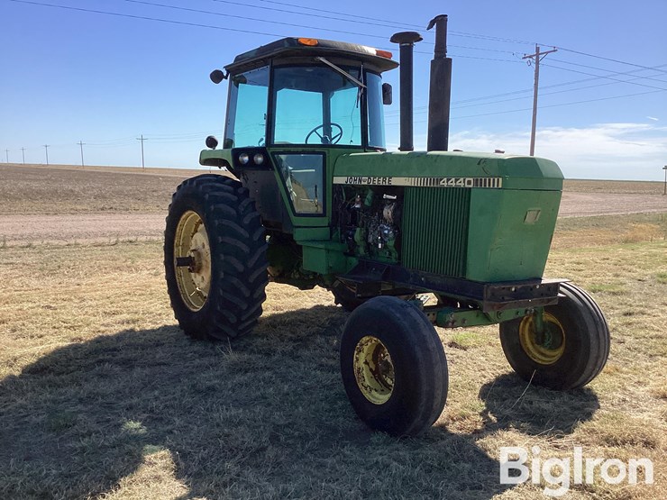 1980-john-deere-4440-image-3