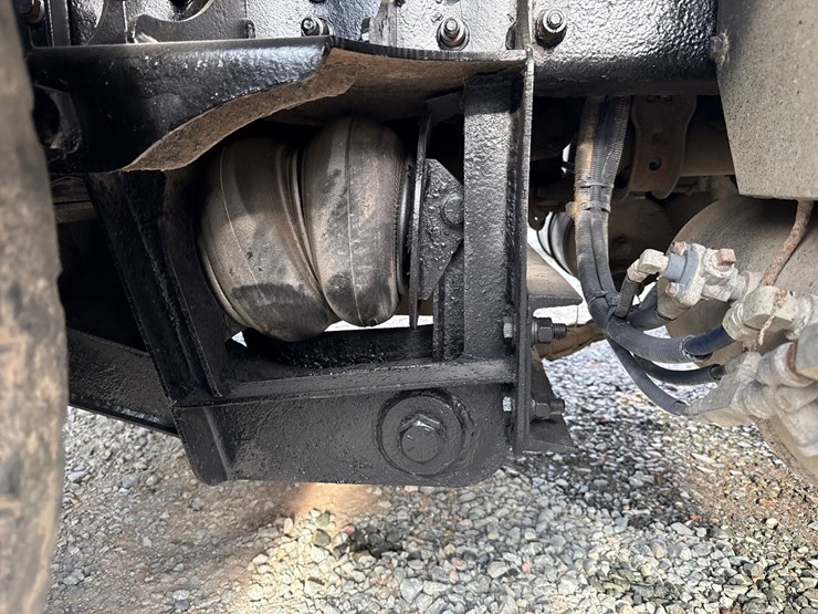 1999-caterpillar-c12-image-39