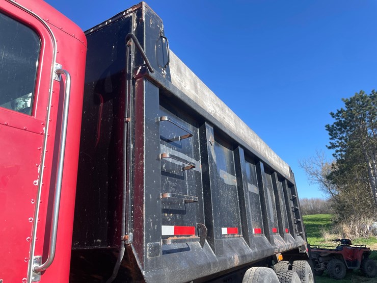 1998-peterbilt-378-image-30