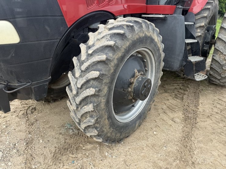 2010-case-ih-magnum-245-image-21