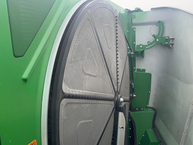 2023-john-deere-s780-image-33