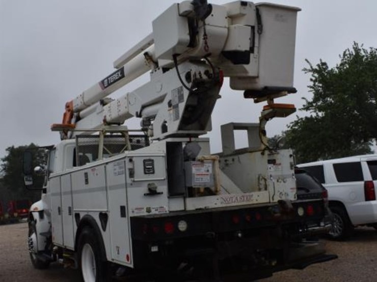 2015-case-ih-4300-image-4