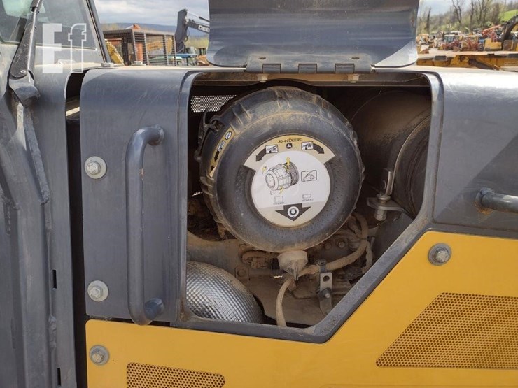 deere-650k-lgp-image-38