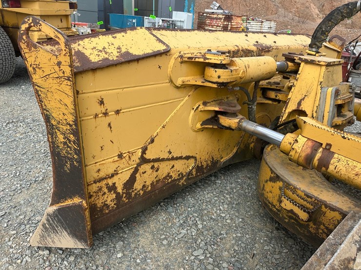 2006-deere-750j-lgp-image-35