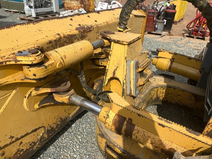 2006-deere-750j-lgp-image-20