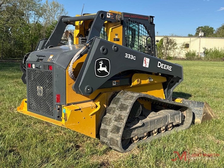 2023-deere-333g-image-3