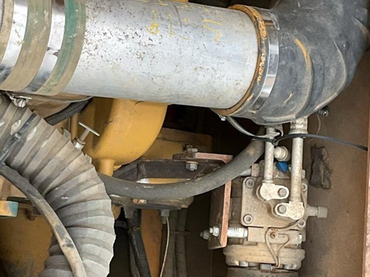 morooka-mst2200-image-46