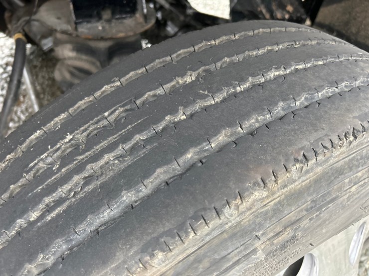 2019-kenworth-t880-image-79