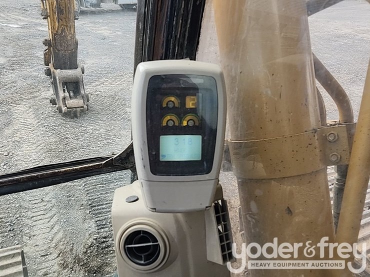 2005-caterpillar-330-image-51