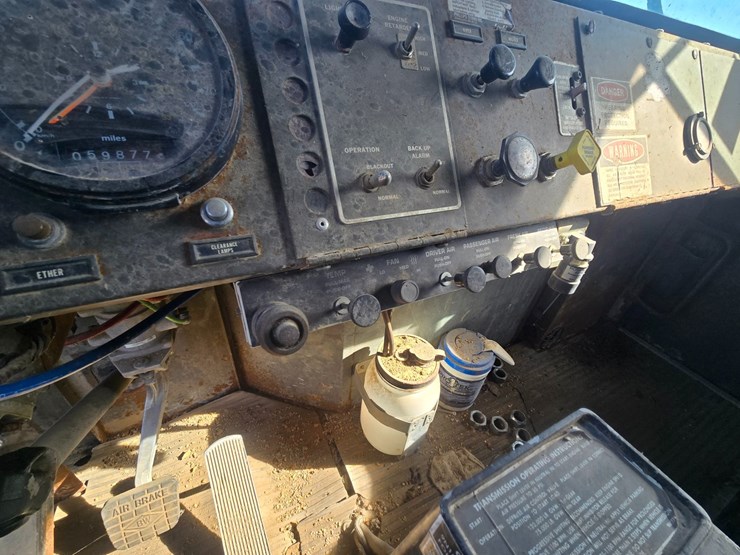 #23785-•-1979-am-general-dumptruck-(nonrunner)-image-50