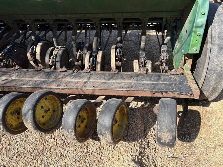 john-deere-8000-image-8