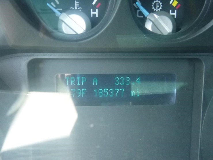 2014-ford-f250-image-27
