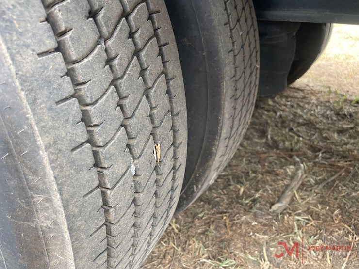 2019-trail-eze-lowboy-image-12