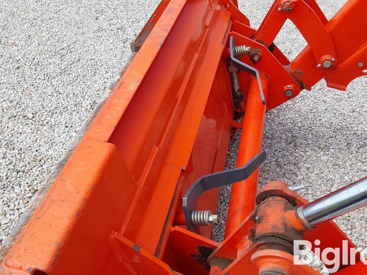 kubota-m7040d-image-15