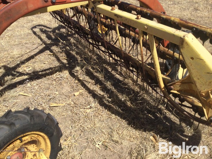 new-holland-260-image-17