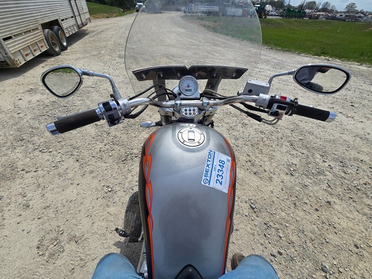 #23348-•-2006-victory-kingpin-motorcycle-image-36