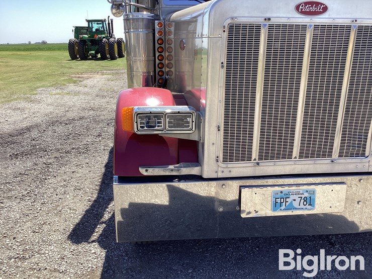 1999-peterbilt-379-image-12