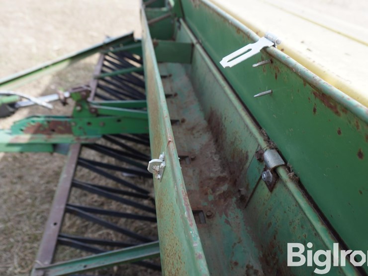 john-deere-8300-image-13