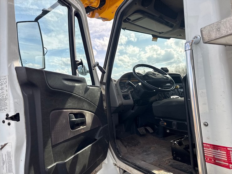 international-4400-sba-image-54