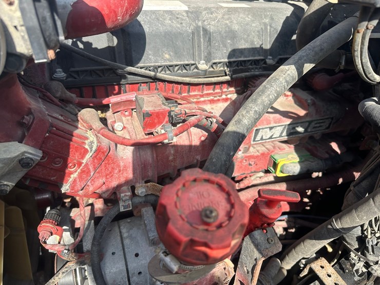 2019-massey-ferguson-8-image-44