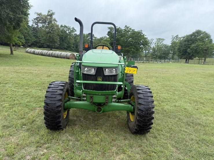 2020-john-deere-5075e-image-2