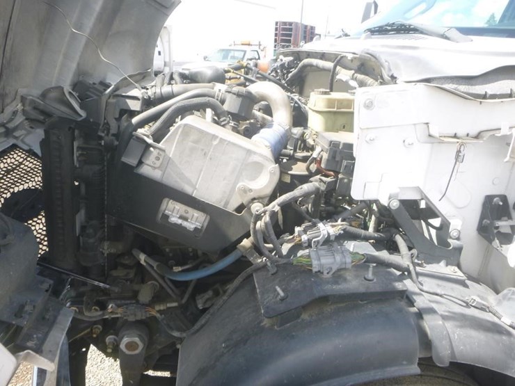 2016-ford-f650-xlt-image-21