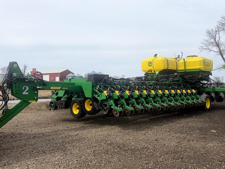 2024-john-deere-db66-image-1