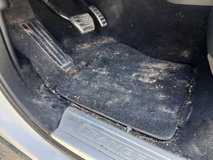 2016-land-rover-range-rover-image-30