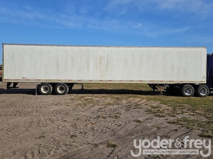 2008-utility-53'-image-5