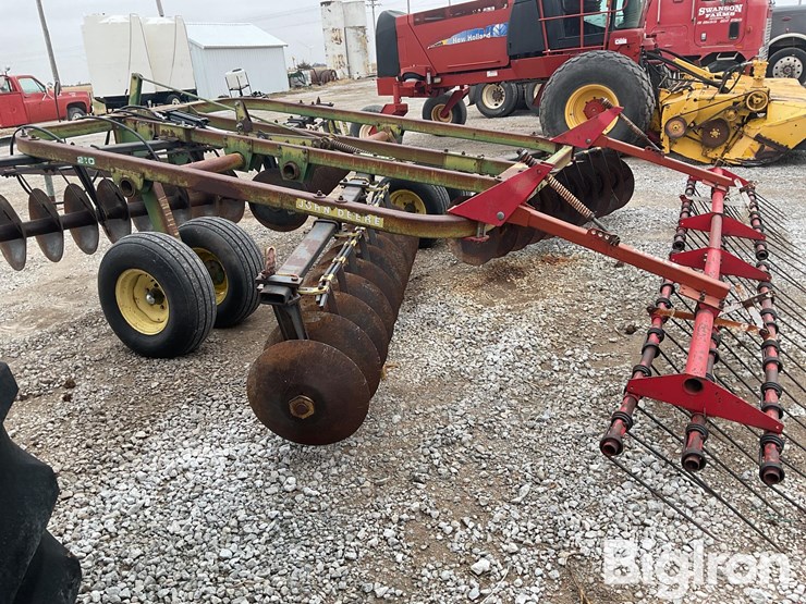 john-deere-210-image-8