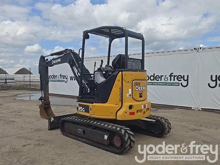 2019-deere-35g-image-3