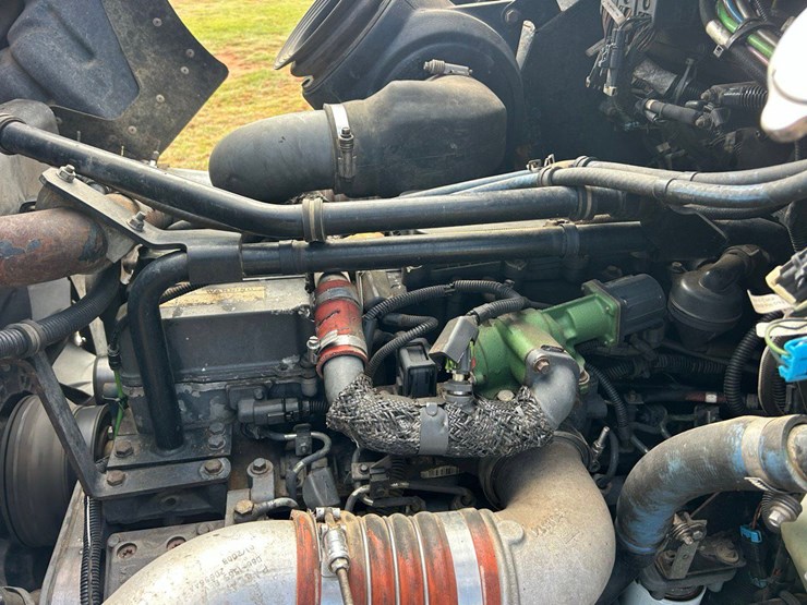 2009-kenworth-t300-image-38