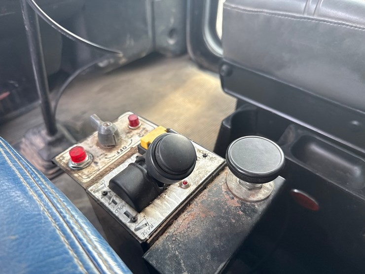 1999-caterpillar-c12-image-55