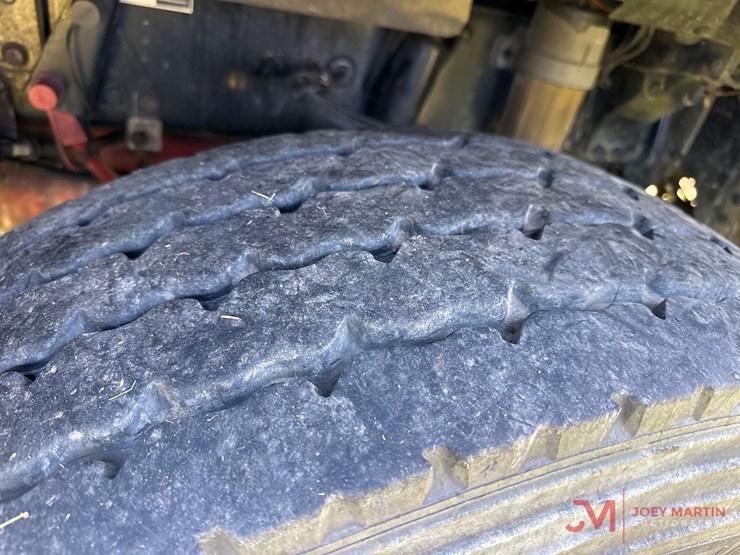 2017-kenworth-t880-image-8