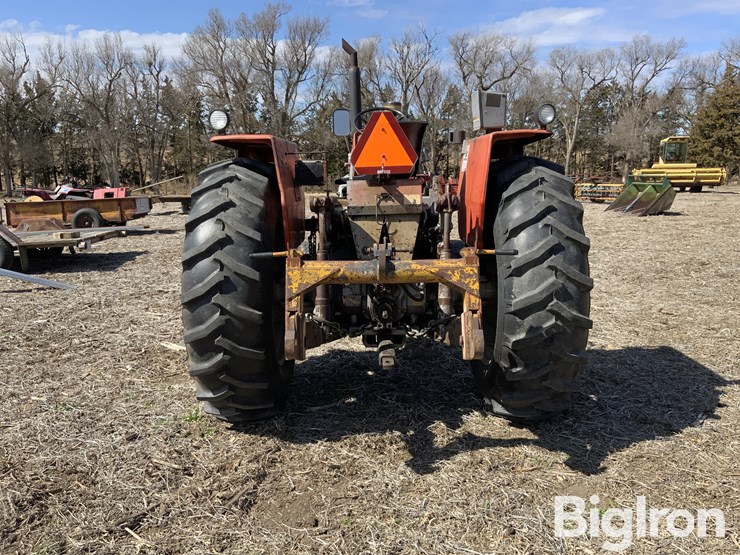 1968-massey-ferguson-1100-image-6