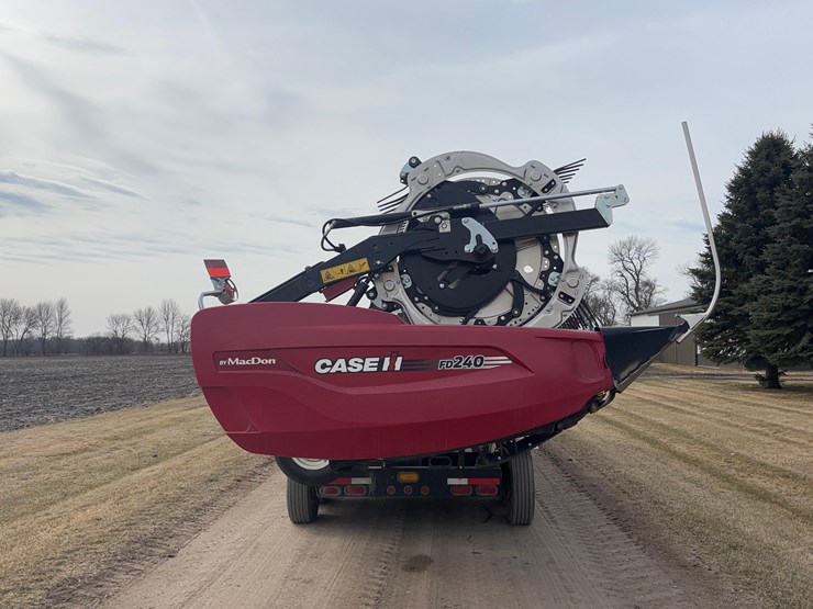 2023-mac-don-fd240-image-8