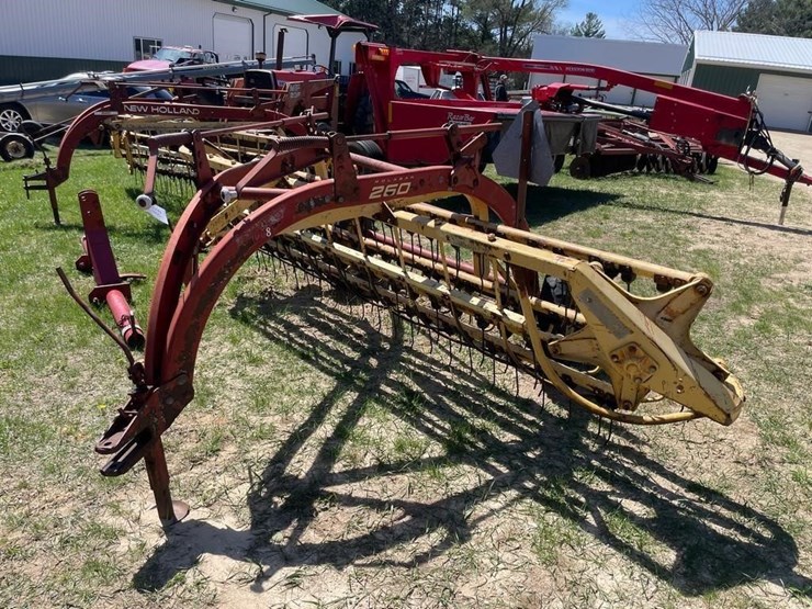 new-holland-258-image-5