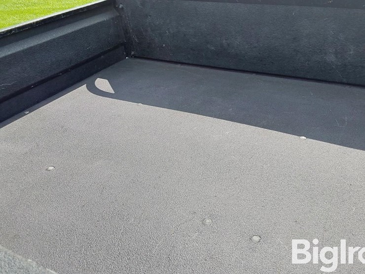 2002-bobcat-2100-image-17